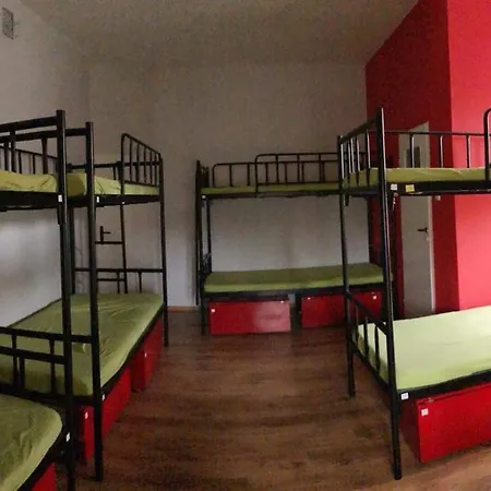 Ostello Good Bye Lenin Pub & Garden Dormitories *