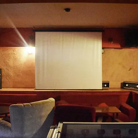 Good Bye Lenin Pub & Garden Dormitories クラクフ